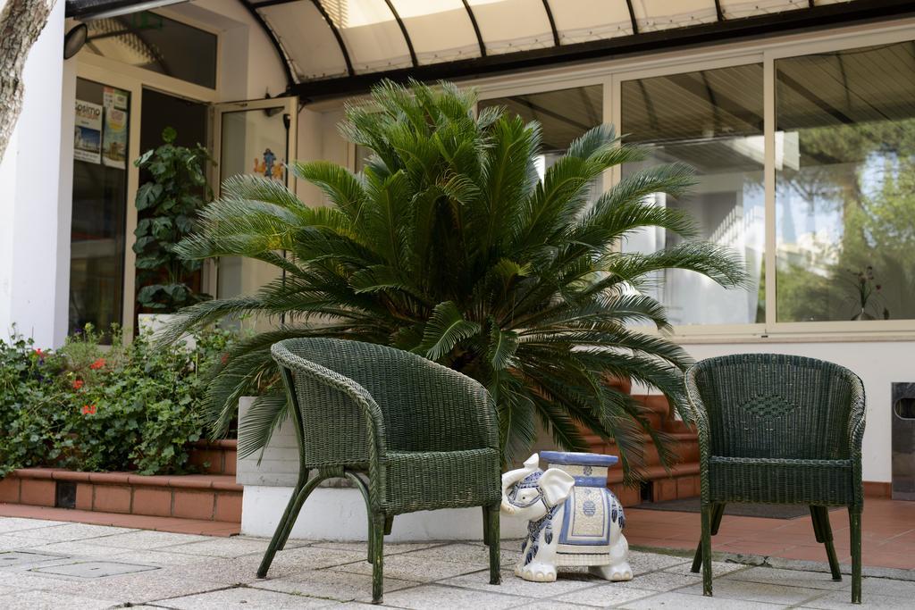 Hotel Suisse ميلانو ماريتيما المظهر الخارجي الصورة