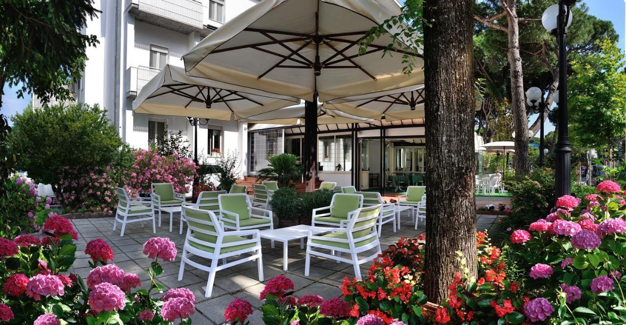 Hotel Suisse ميلانو ماريتيما المظهر الخارجي الصورة